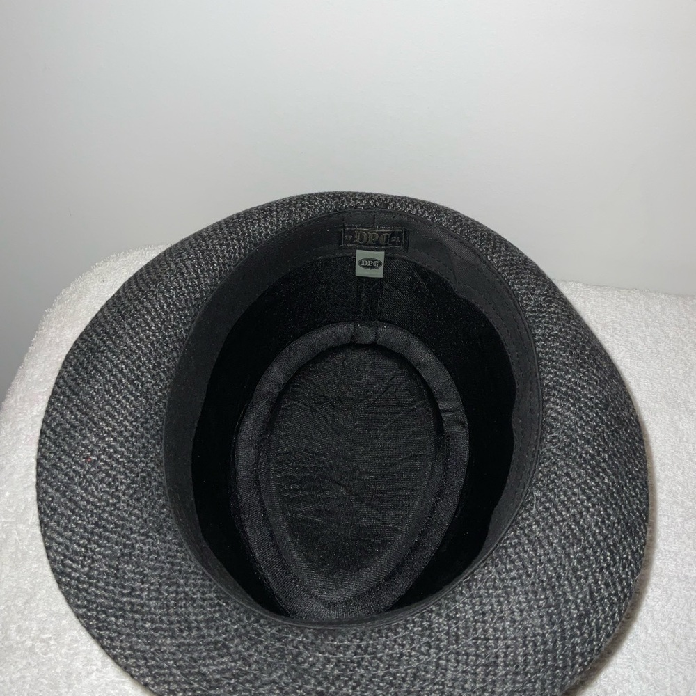 Men's Gray Fedora Hat with Red Accent - Picture 4 of 4